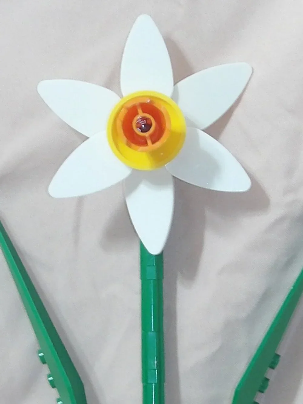 LEGO Botanical Flowers - 1 pcs Daffodil White - Individual Sale 40747 +Free Gift - Picture 3 of 5